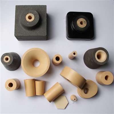 Use of refractory top and bottom ladle nozzles